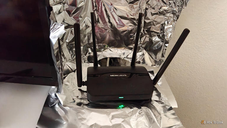 Stop using your router's default setting—it's letting strangers access ...