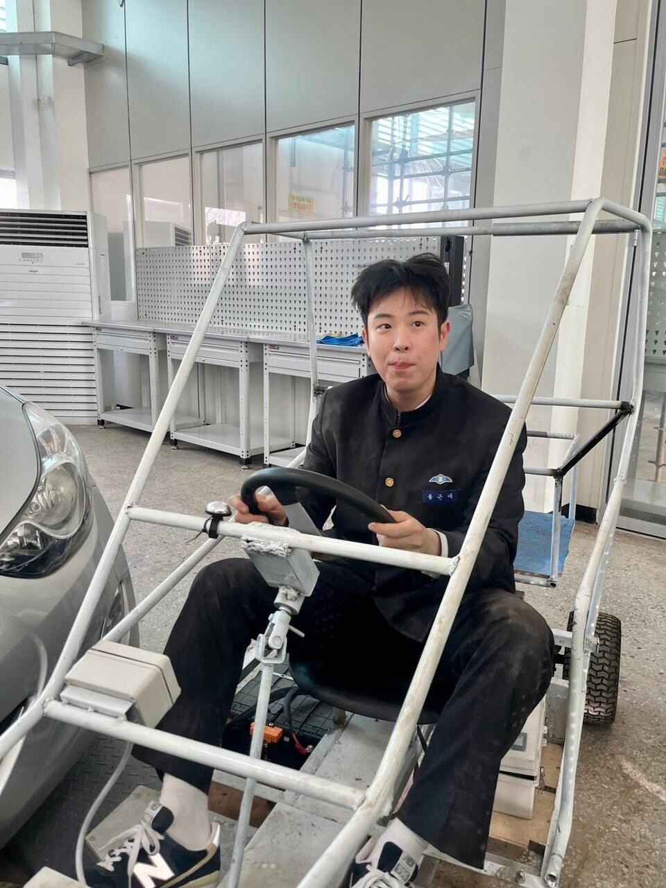 피오, 학생복 입고 카트 탑승… '참교육' 봉근대 변신 눈길