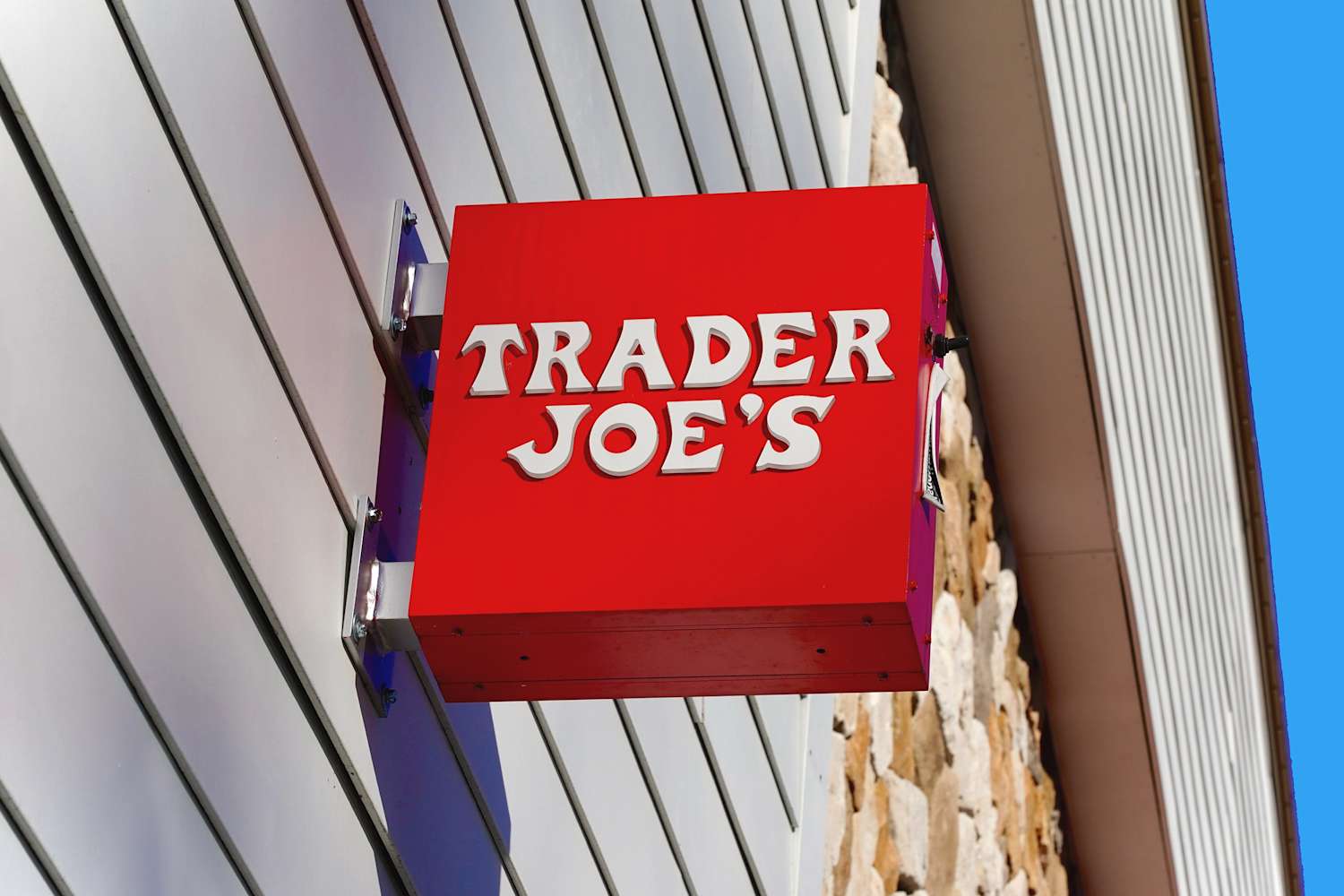 I spotted Trader Joe's best fall candle (it's sure to sell out again!)