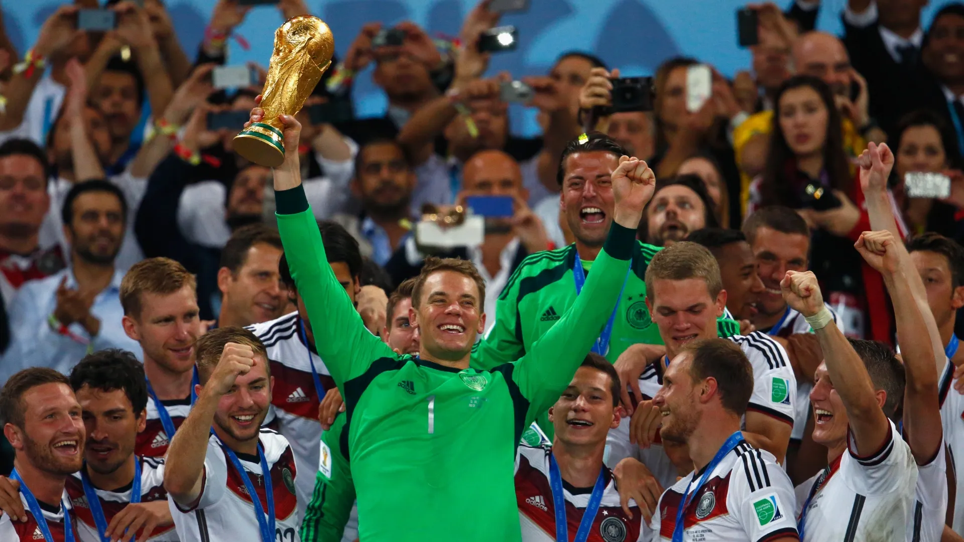 Beyond Cristiano Ronaldo and Lionel Messi: 9 icons playing their last ...