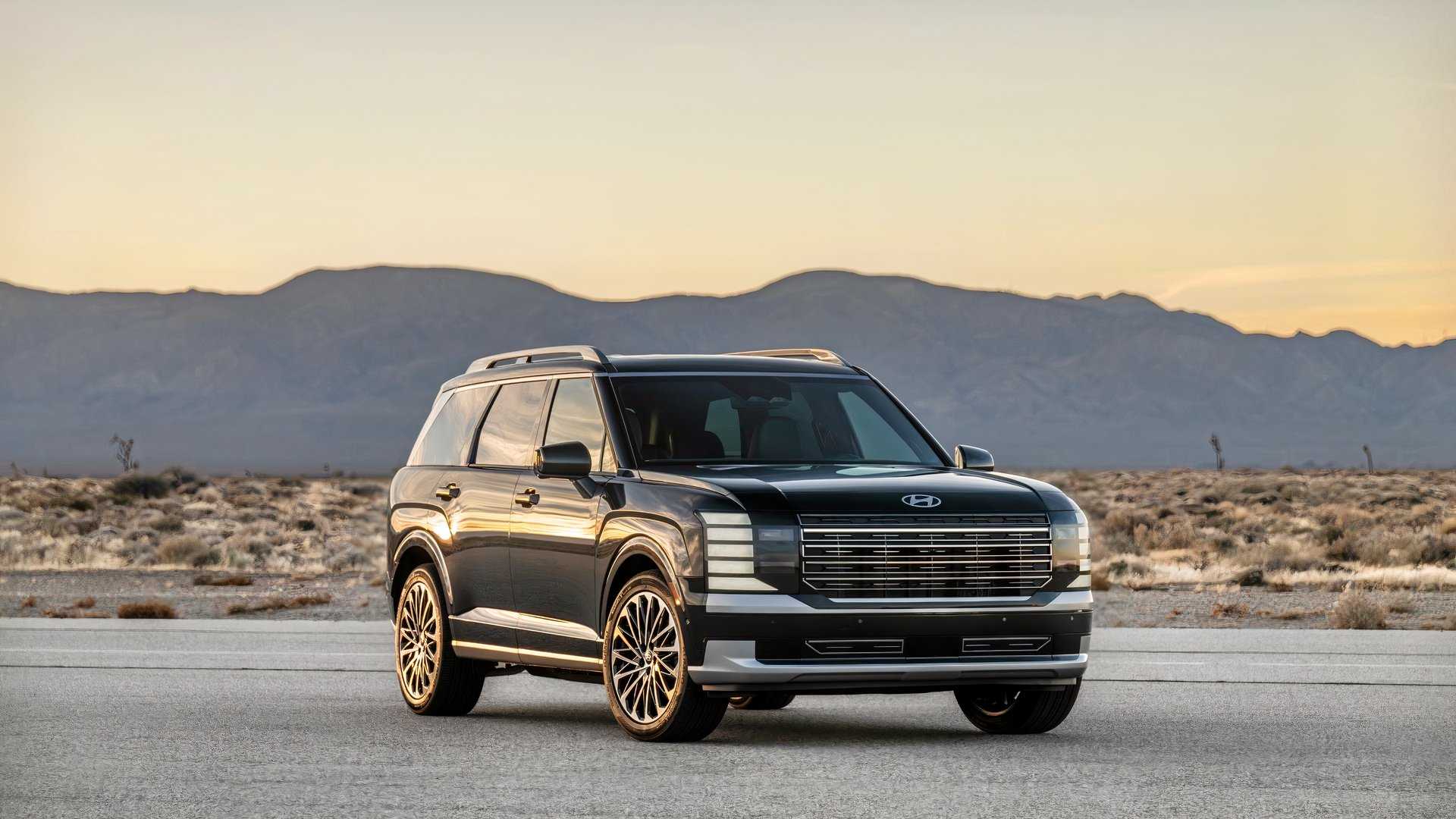A Hyundai Palisade Hybrid parked in the desert