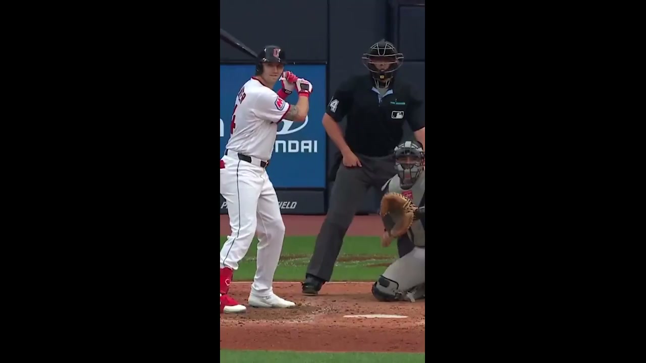 Anthony Volpe misplays a 96.6 mph liner with two outs to cost the ...