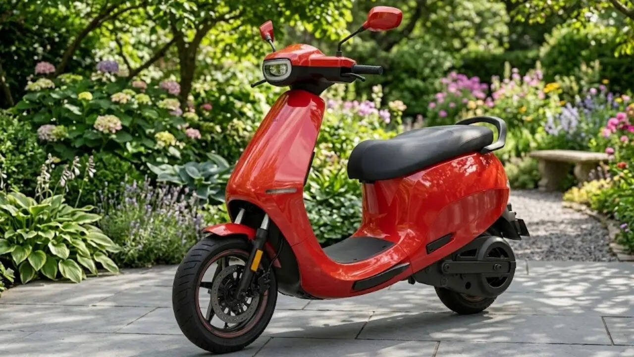 This electric scooter has a 141 km/h top speed - faster than your ...