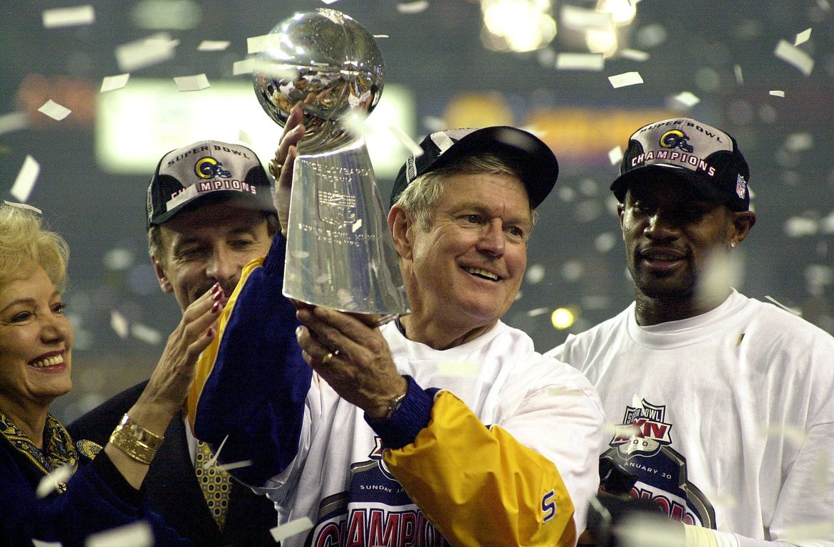 Vintage 2000s NFL photos that bring back a lost era of football