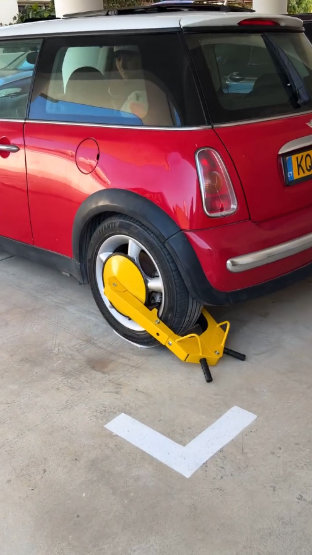 How a simple basketball helped defeat a wheel lock