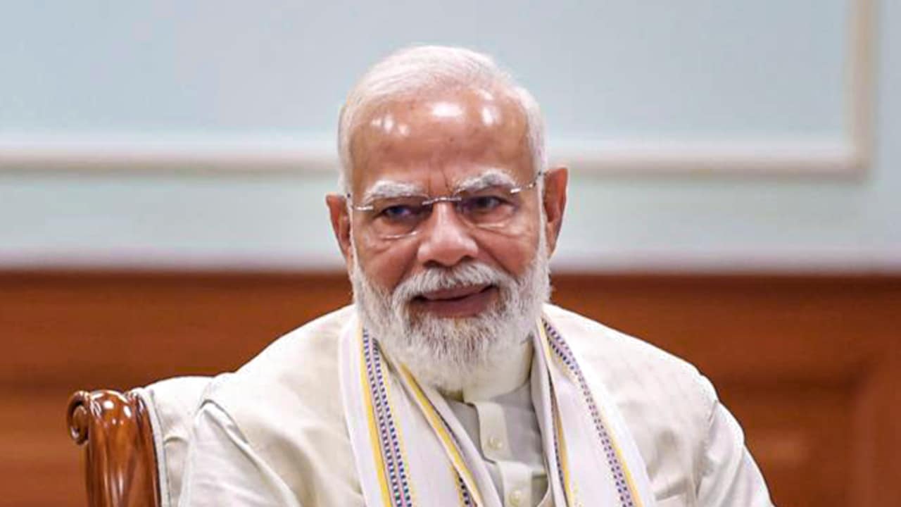 US senators, business leaders greet Modi on India's longest-serving ...