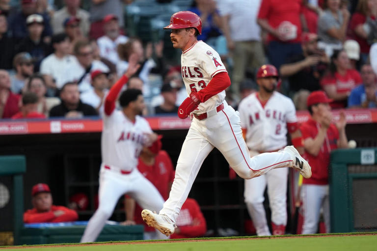 Angels score 5 runs in 2nd inning and ride Walbert Ureña's scoreless ...