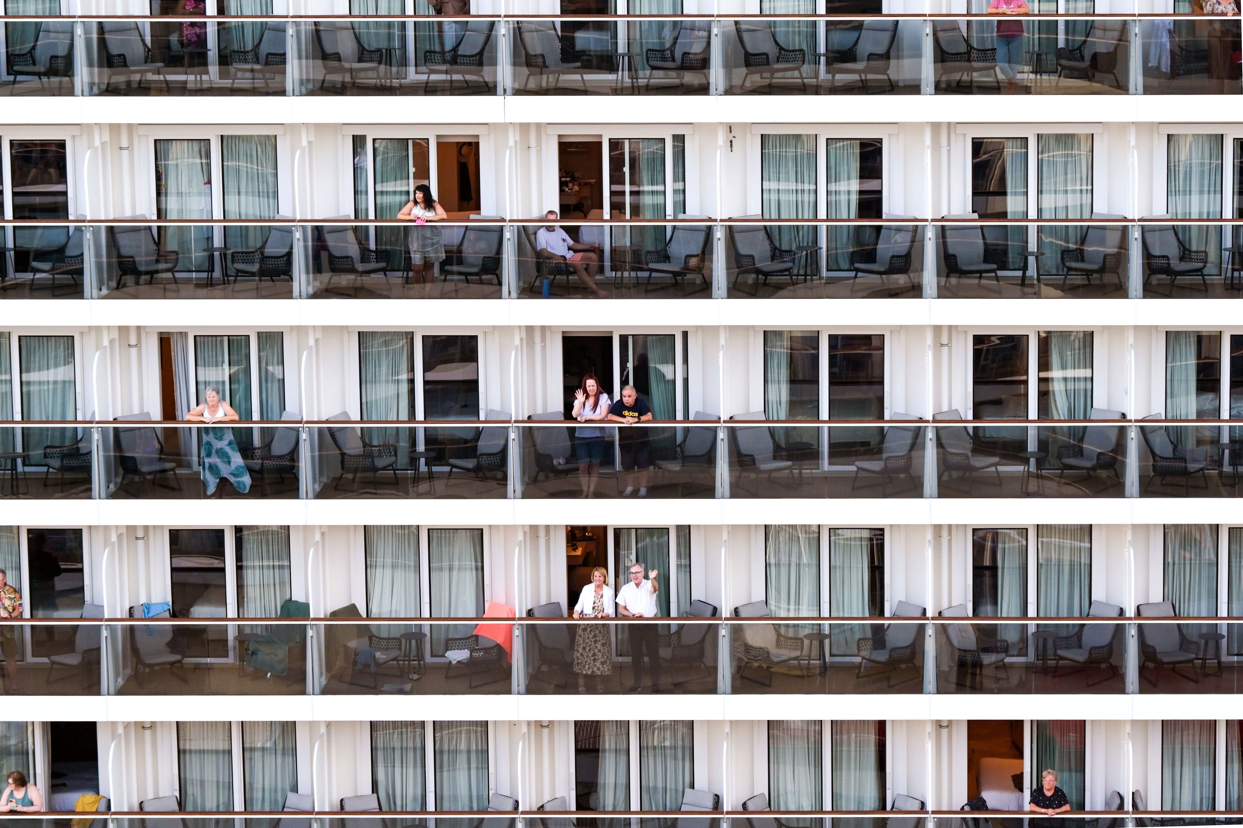 Norwegian Cruise Line cost-cutting hits new low as guests denied shower ...