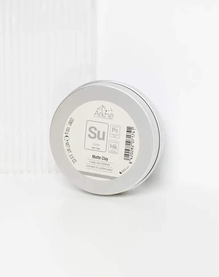 La forma correcta de aplicar productos de styling para cuidar tu melena