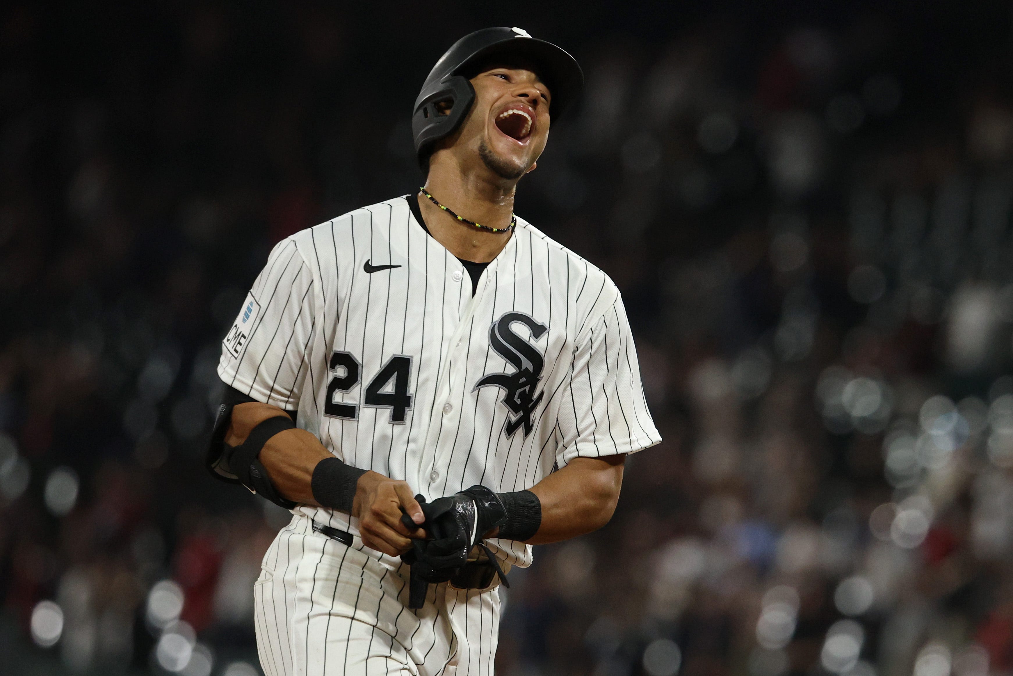 Former Texas A&M star outfielder walks off Braves in MLB debut