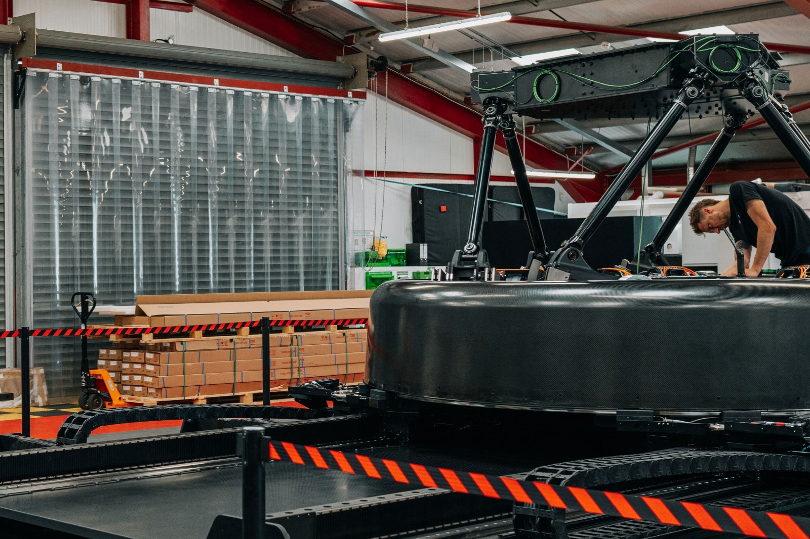 Simulator Giant Conquers F1 and Motorsport
