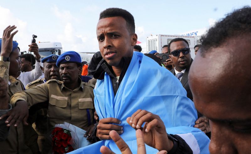 Árbitro somali que teve entrada negada nos EUA diz que ocorrido foi destino