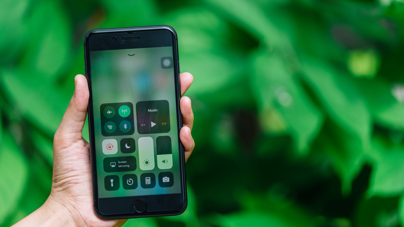 8 iPhone hacks that make everyday tasks faster and smarter