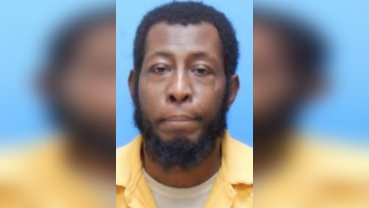 Manhunt underway after deadly shooting in Vale
