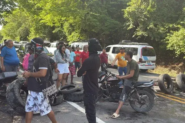La Guajira: comunidad de Palomino bloquea la Troncal del Caribe para ...