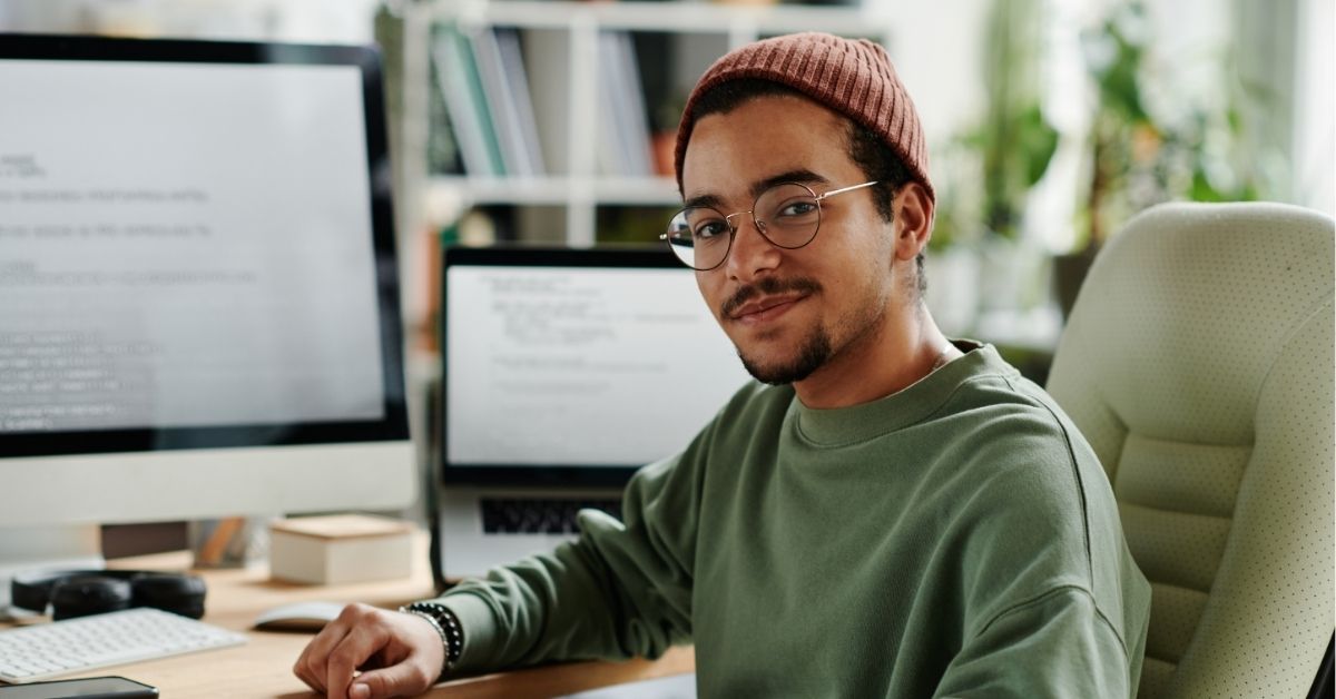 14 surprisingly simple jobs that pay over $100K a year