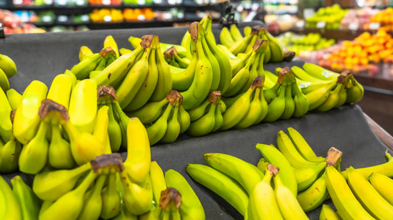 Why are shoppers' bananas not ripening?