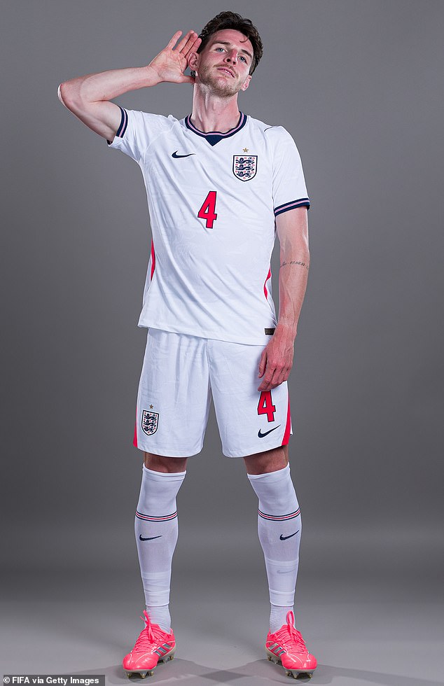 Overcooked rice! Declan leads sunburnt Three Lions as England fall ...