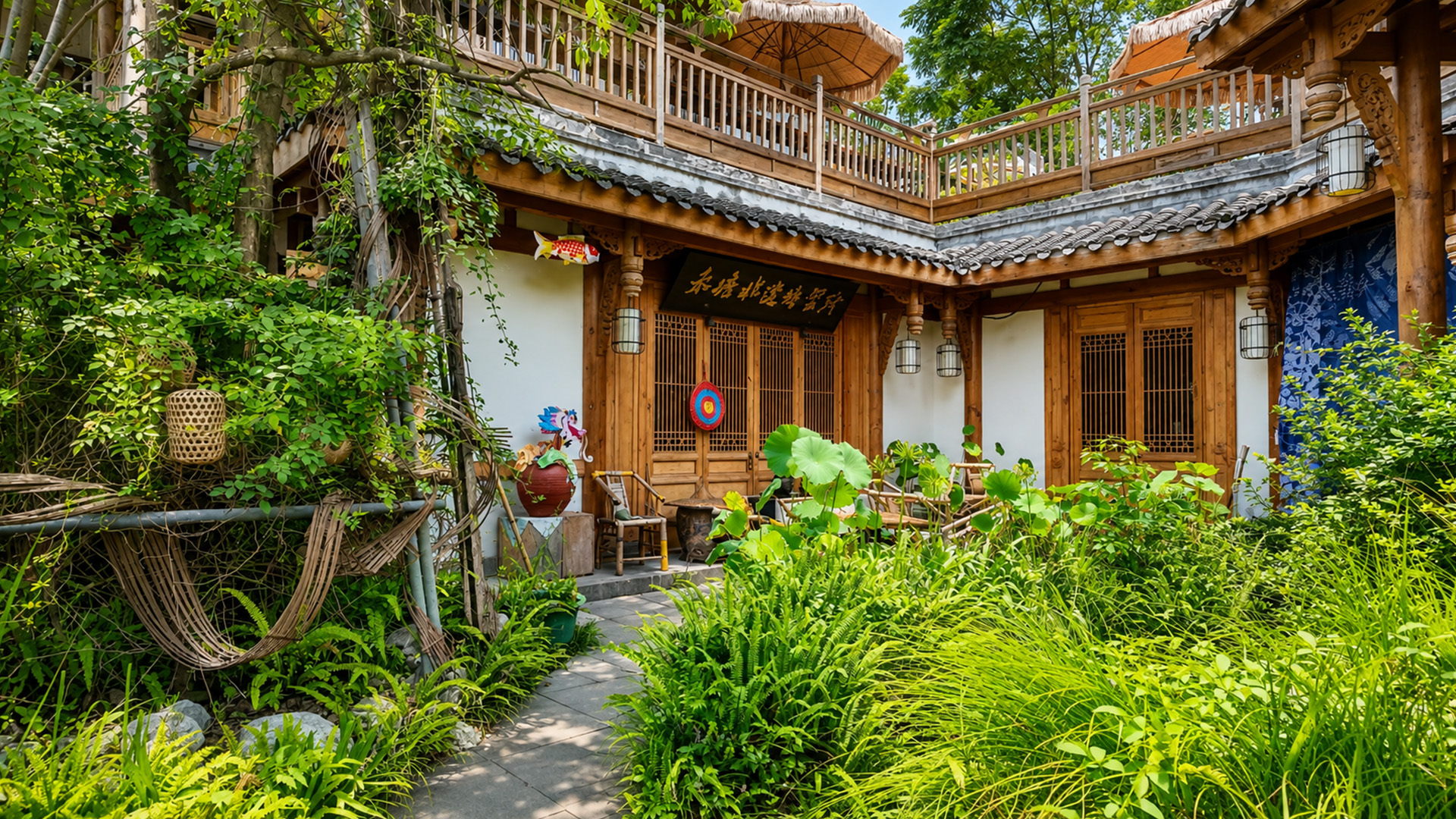 Walking into China’s traditional home hidden behind wild greenery