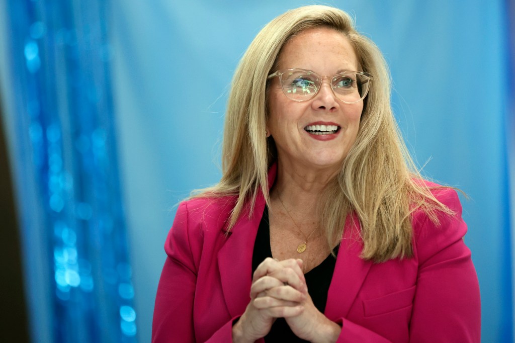 Reps. Laura Gillen, Mike Lawler push bipartisan bill that would slash ...