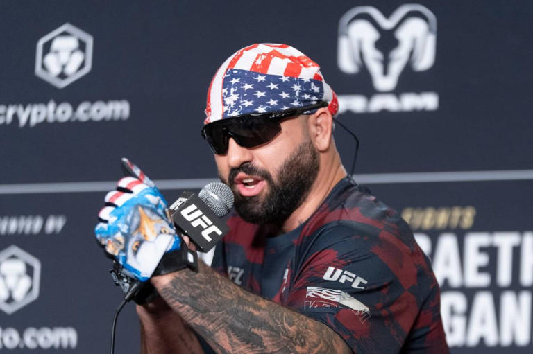 UFC fighters say they're honored to compete in front of President Trump ...