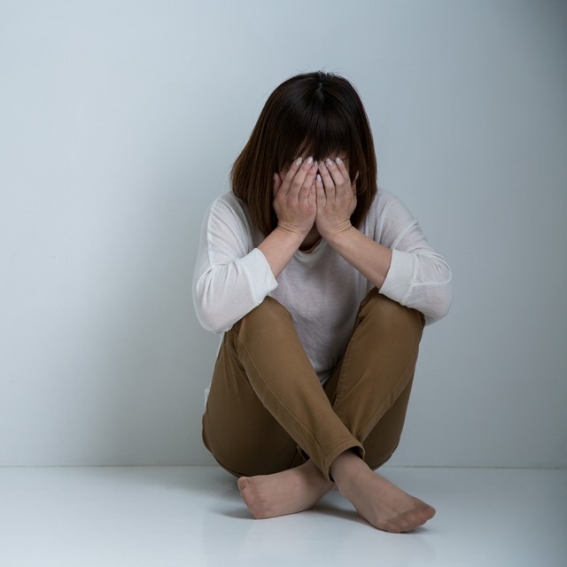 会話の空白に耐えられない「沈黙パニック」→聞き上手な人ほど陥る強迫観念の正体とは【臨床心理士が解説】