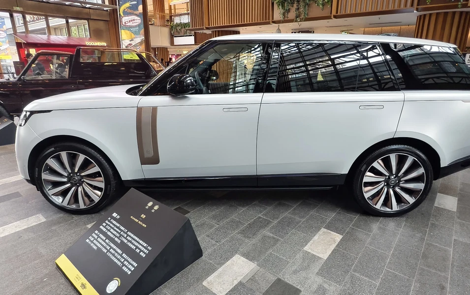Why old Range Rovers still make sense today