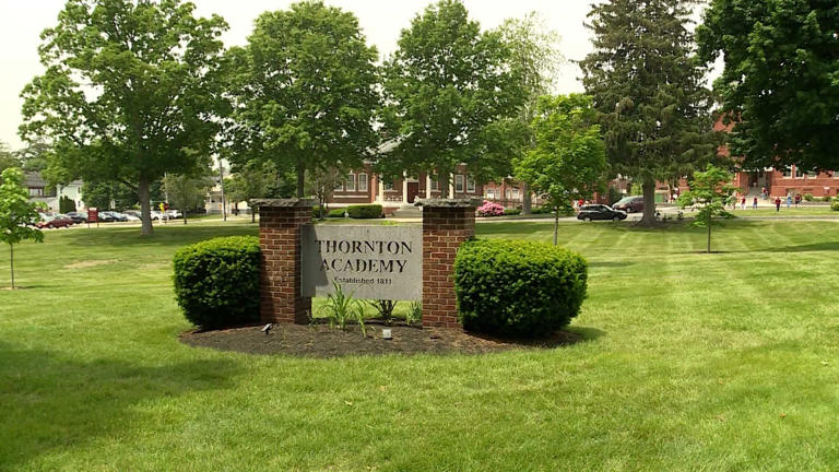 Saco schools, Thornton Academy reach new agreement