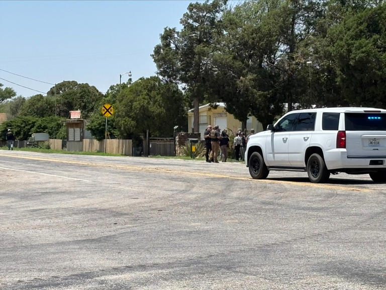 2 in custody after high-speed chase in north Lubbock County