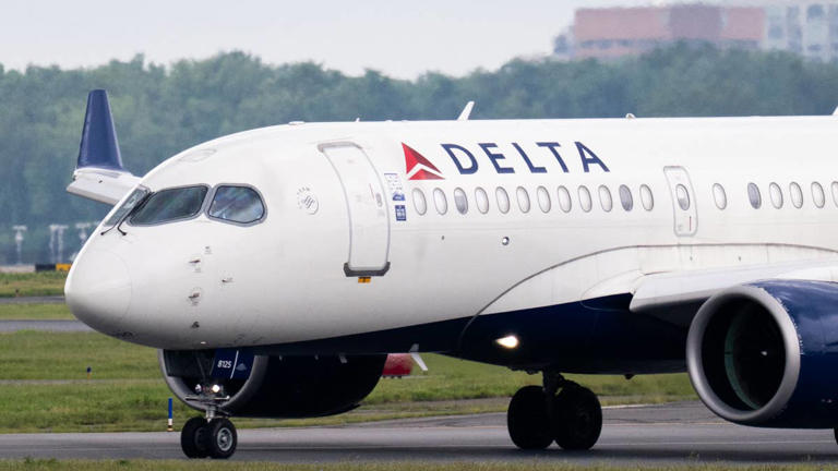 Delta goes back to drawing board for lie-flat seats after years of FAA ...