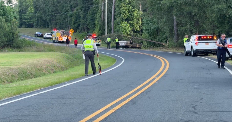 Man dead after crash in Cumberland County