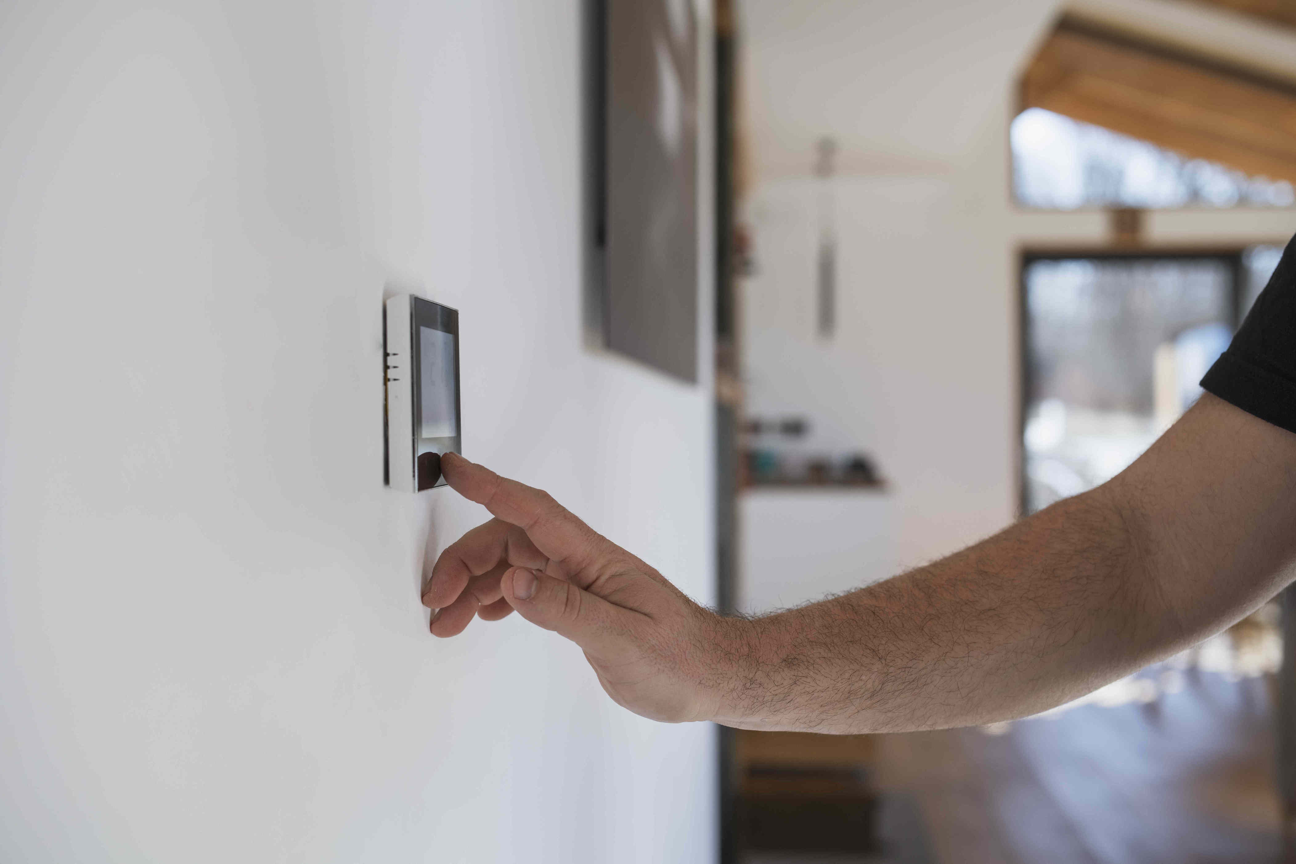 Energy bills are climbing—here’s how experts program their AC to save money
