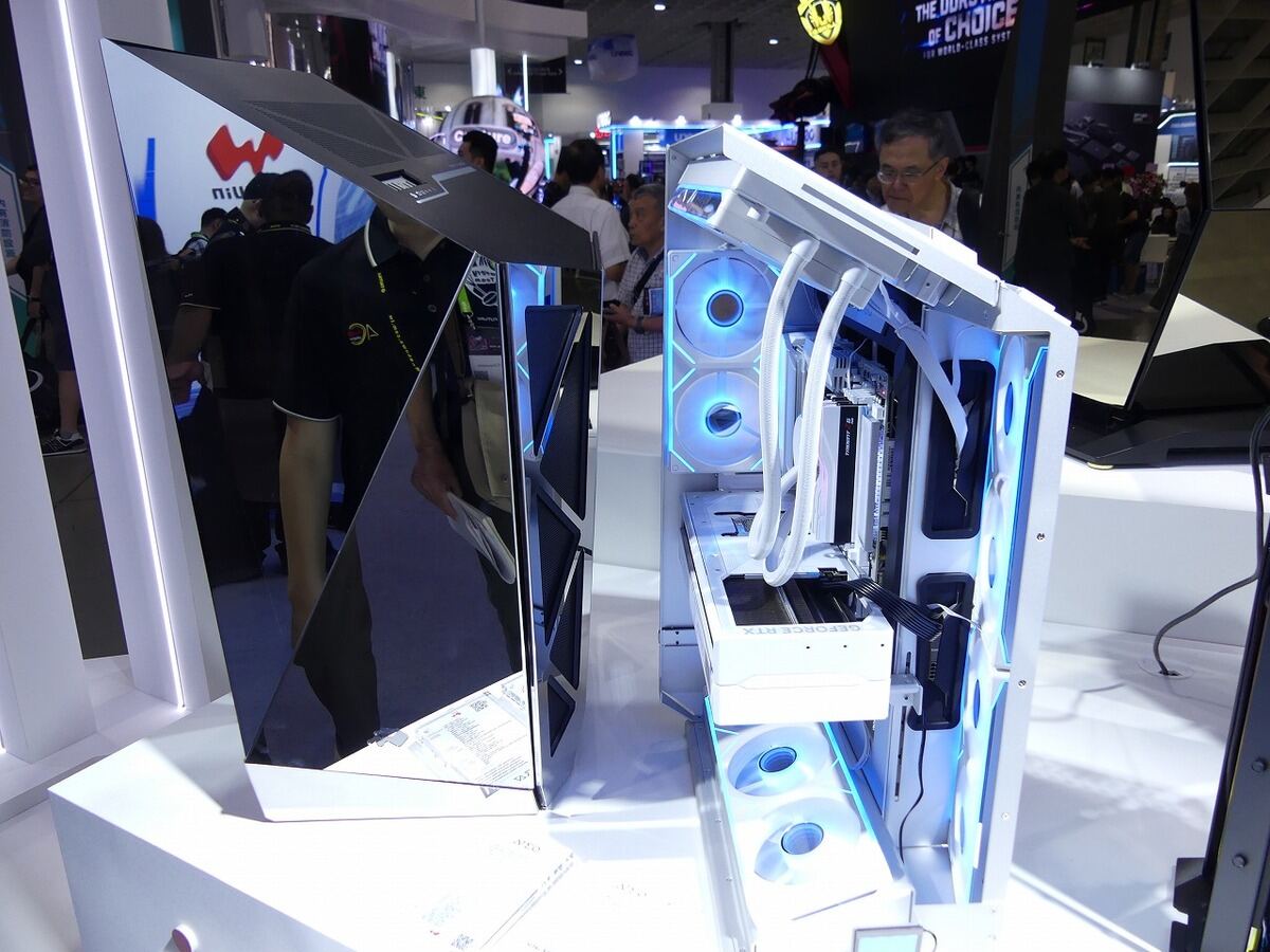 Computex Taipei 2026 - In Winが可動ギミックの巨大ケース「AEON」を展示、和風なミドルタワーも