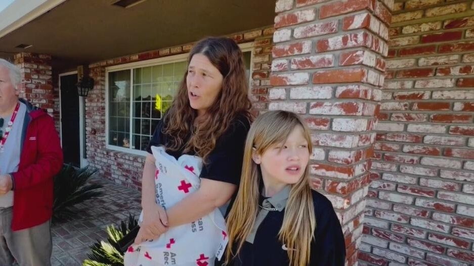 Oakley girl saves family from house fire