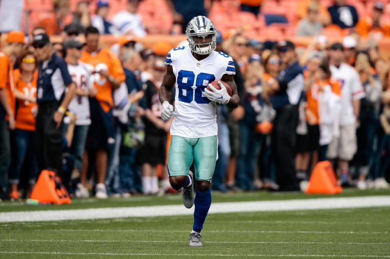 NFL legend Dez Bryant held at gunpoint by police in shocking video