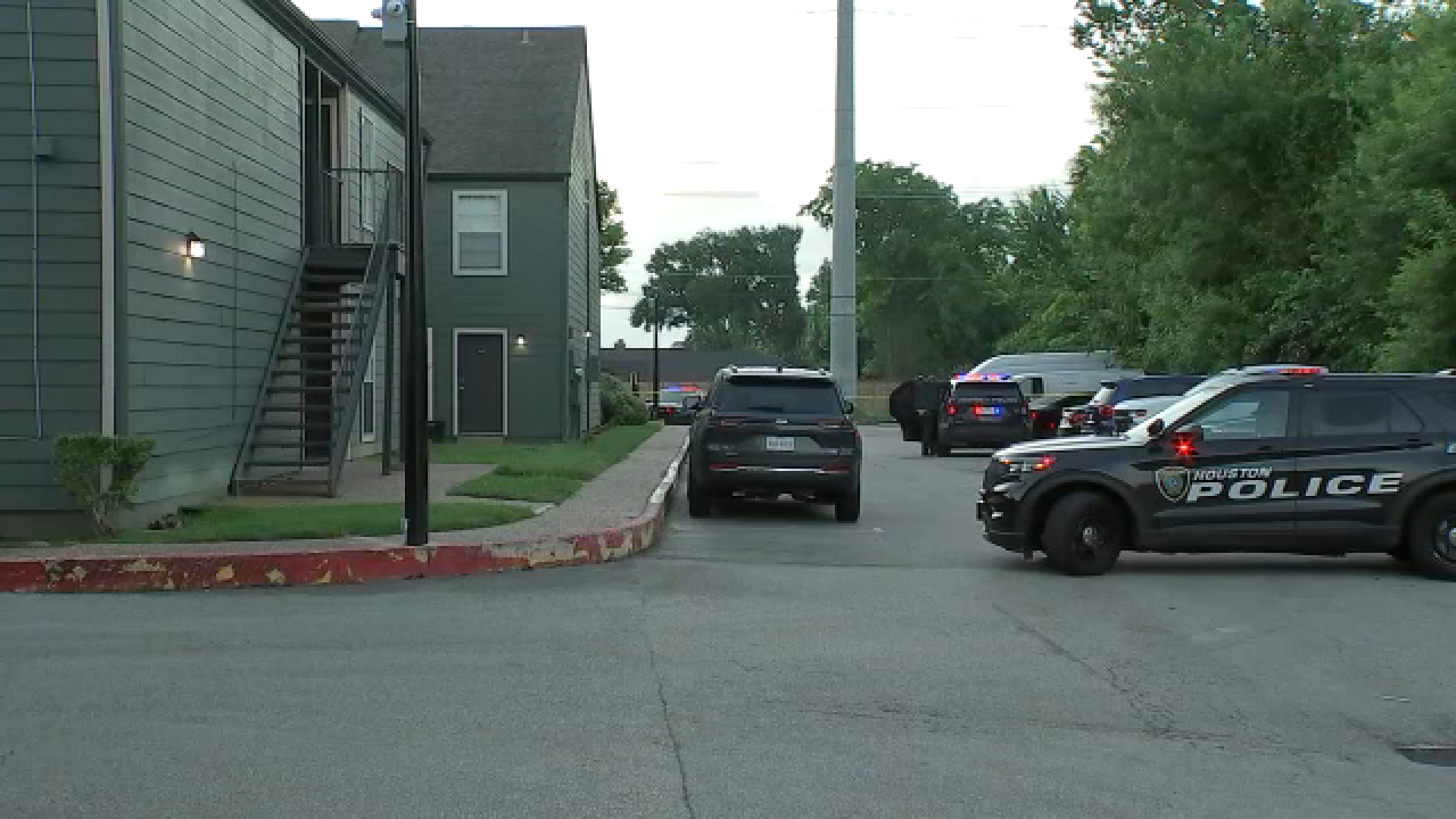Woman on life support after being stabbed by her friend during fight ...
