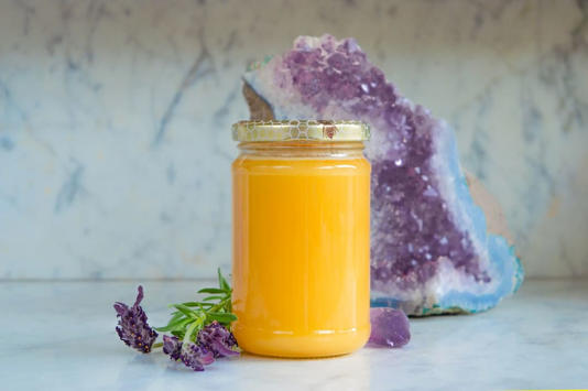 Ghee, when consumed mindfully as part of a balanced breakfast, has long been valued in traditional nutrition systems for its potential to support digestive health. 