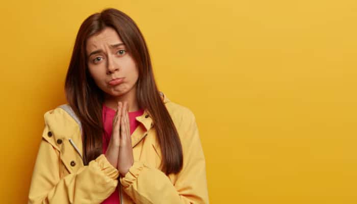 Psychology reveals what it means when someone constantly says 'sorry ...