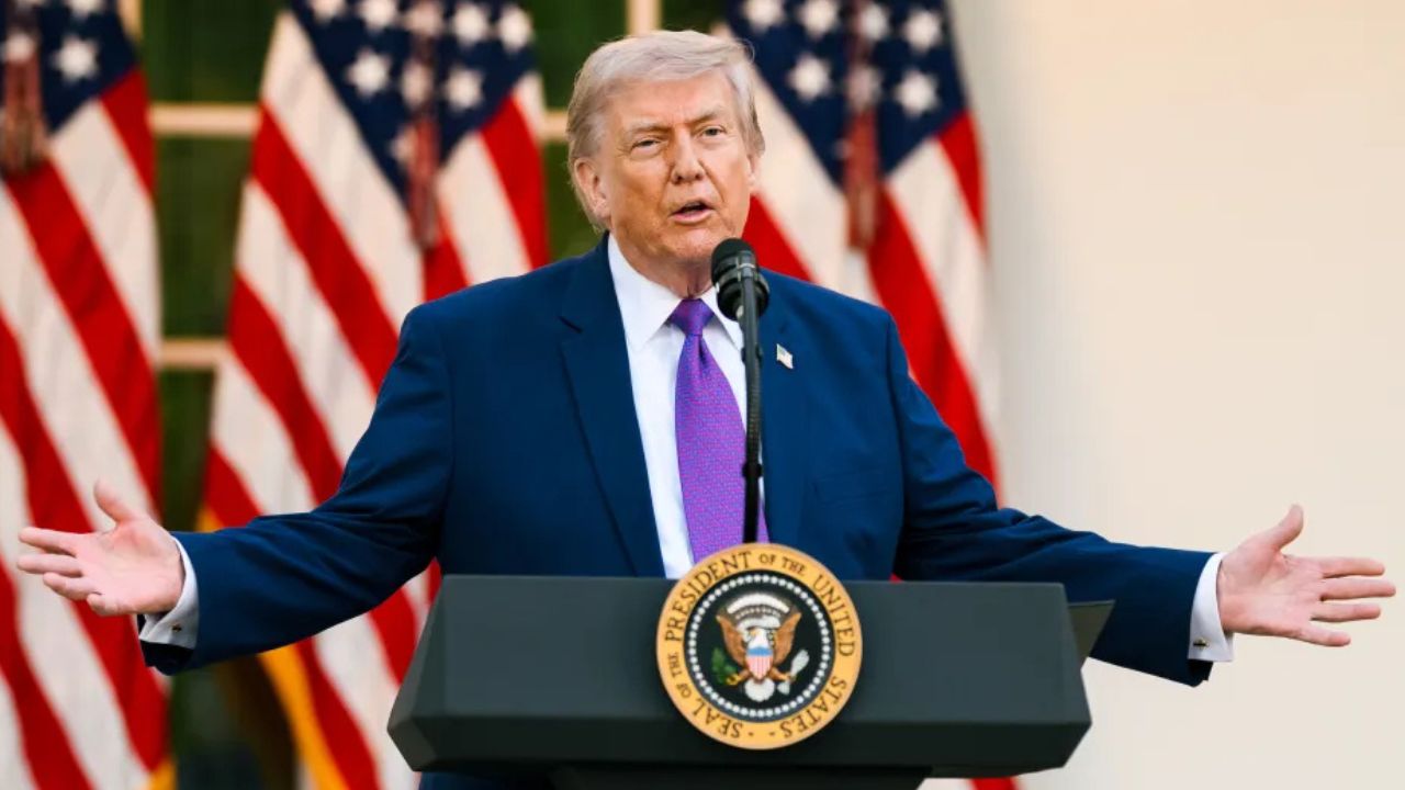 Trump consults with dozens of medical specialists in unusual ...