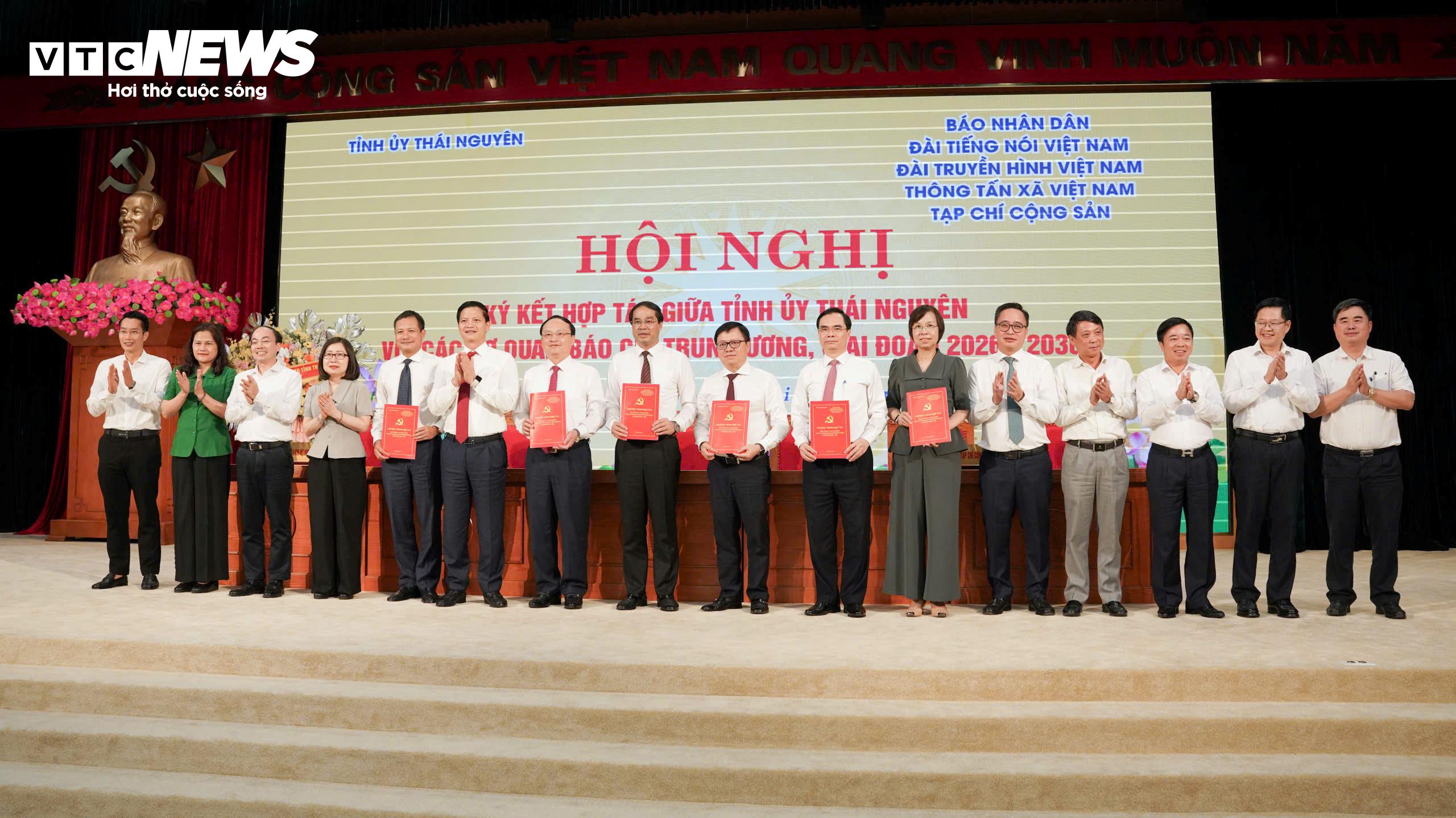5 cơ quan báo chí Trung ương đồng hành cùng Thái Nguyên trong giai đoạn mới