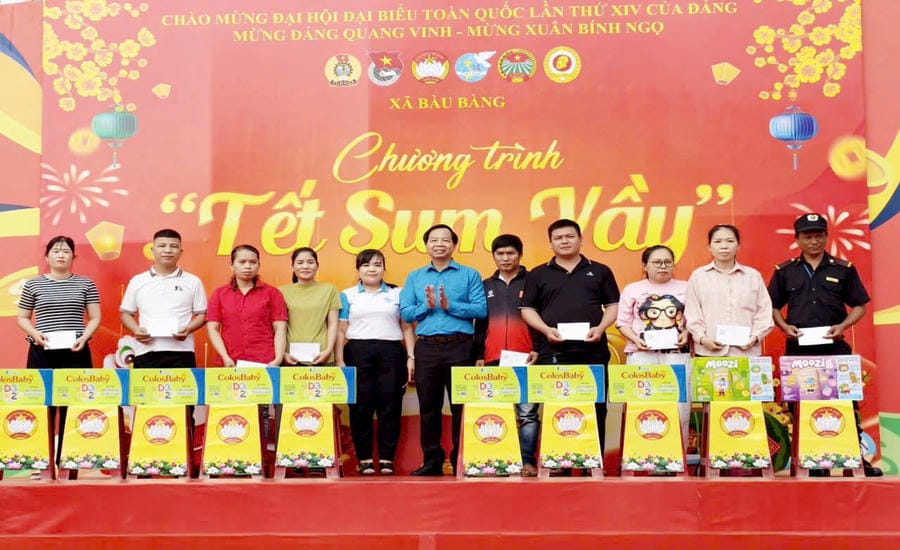 Những cán bộ công đoàn tận tâm chăm lo, bảo vệ quyền lợi người lao động