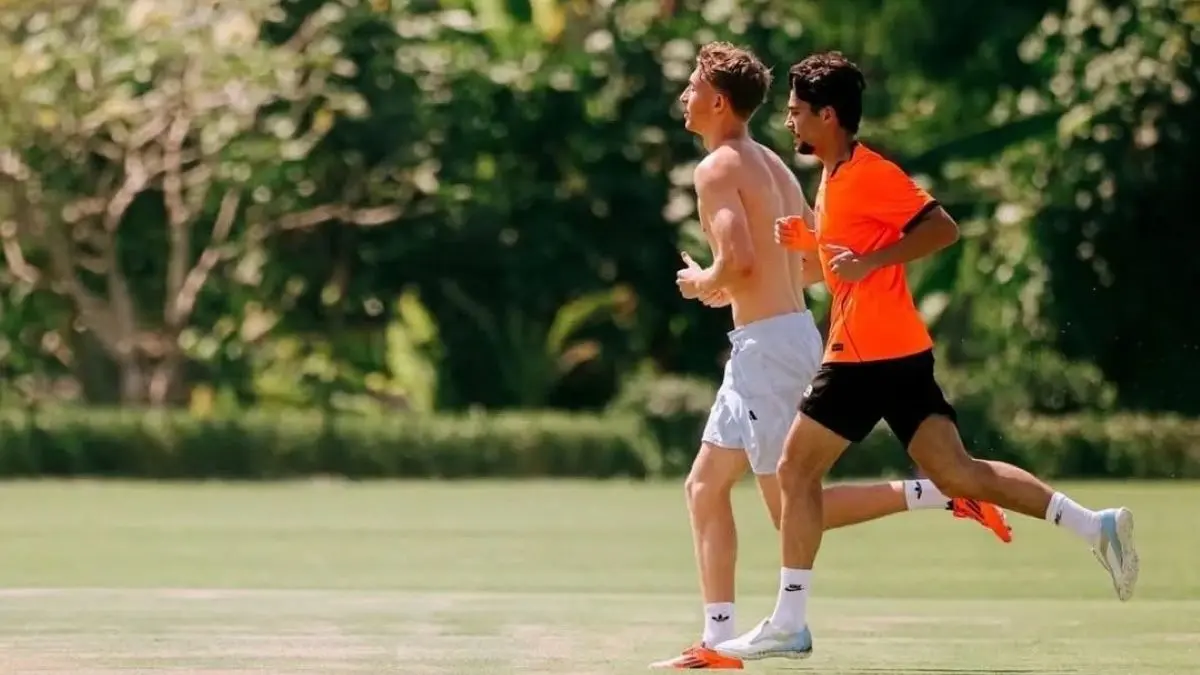 Latihan bareng di Bali, Dean Huijsen dan Kaya Symons jadi sorotan ...