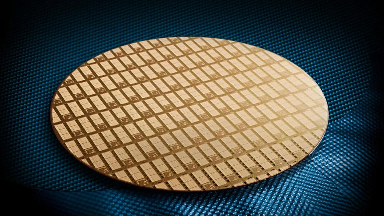 Oxygen-based chipmaking method controls 2D crystal growth with over 99% ...