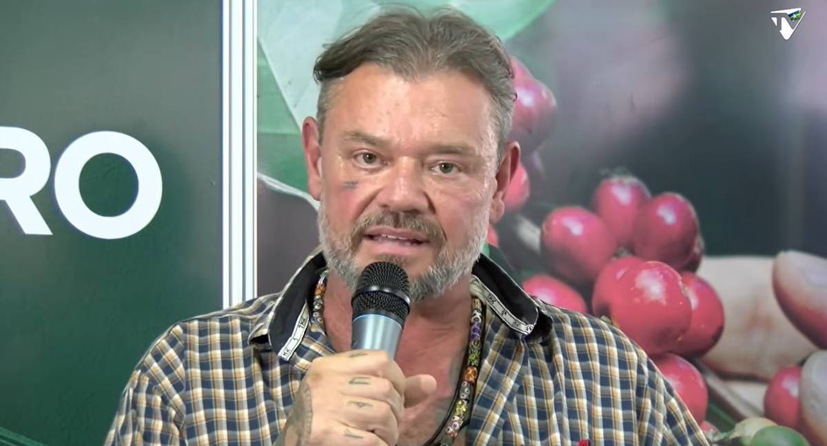 Publicado decreto que concede honra ao mérito ao biólogo Richard ...