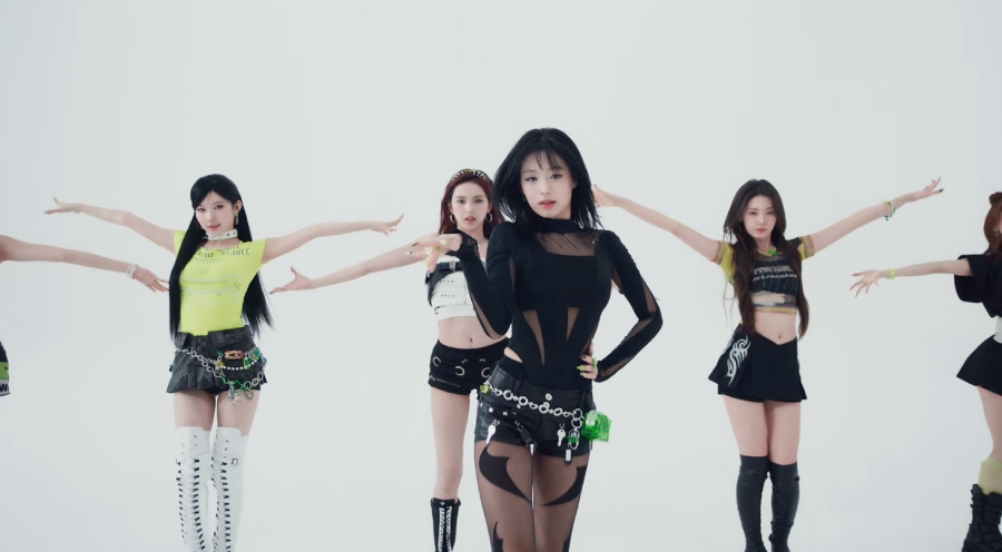 Baby Monster lập thành tích với MV mới