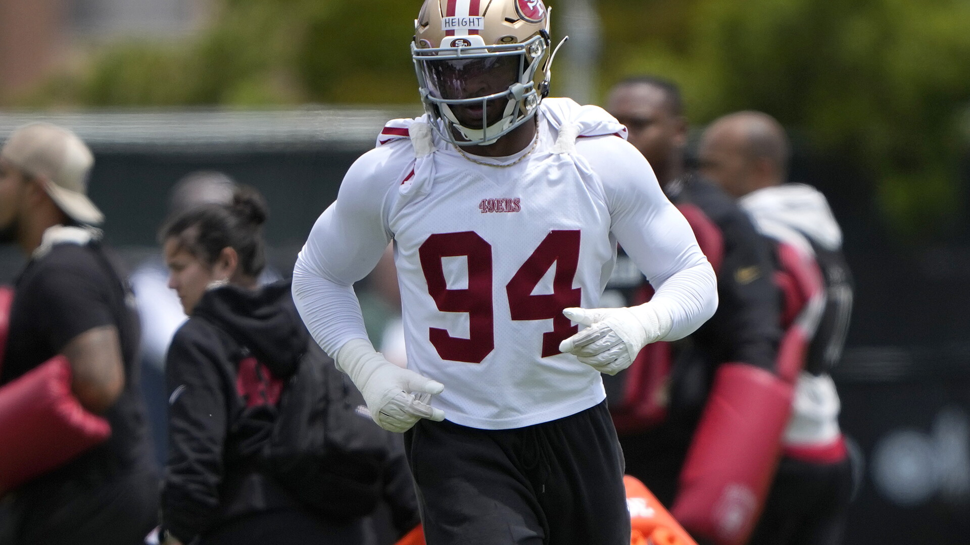 49ers liking what they're seeing of rookie pass rusher Romello Height