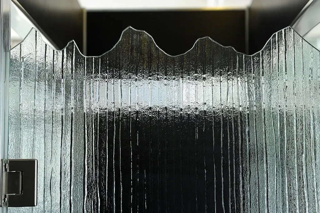 stylish-shower-screens-that-transform-your-bathroom