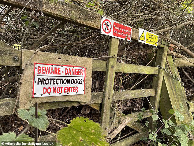 Couple 'ignore' order to reopen footpath through garden of £2m home ...