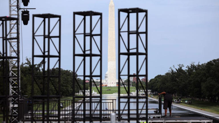 What we know about the UFC fight at the White House