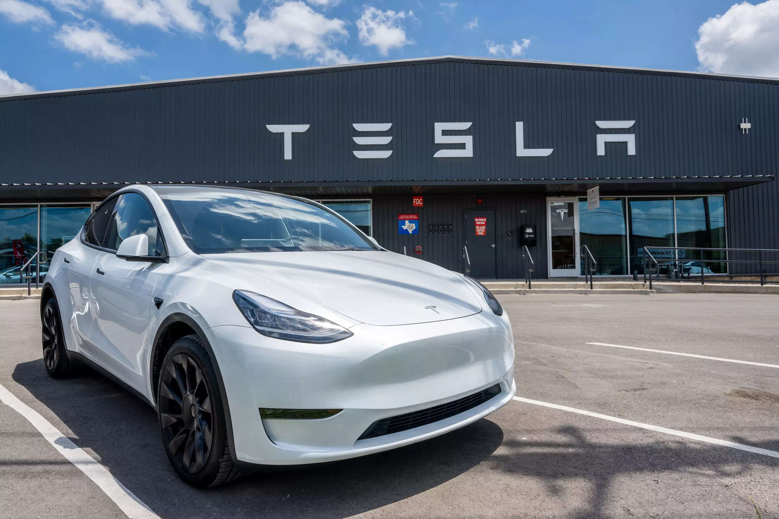 Tesla’s silent tech patented to squeeze more miles from your EV